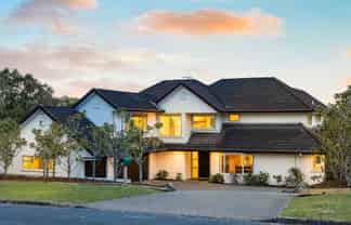 14 Pounamu Avenue, Greenhithe