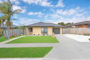 16 Sambrooke Crescent, Flat Bush