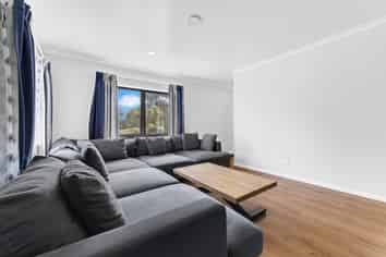 16 Sambrooke Crescent, Flat Bush
