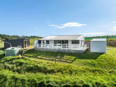 64 Brookview Heights, Waipu