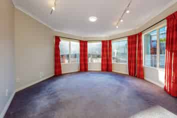 82  Amesbury Drive, Churton Park