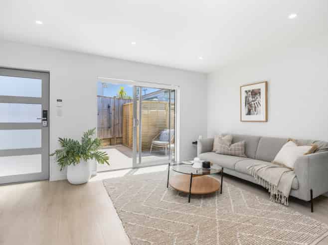 40B Chippendale Crescent, Birkdale