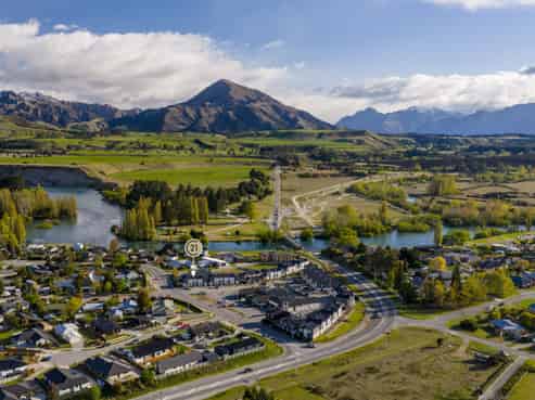 1B Kidds Way, Albert Town