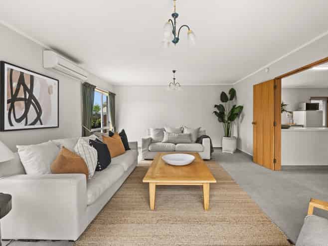 20 Hetley Crescent, Taradale