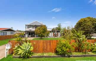 9 Catherine Crescent, Whitianga