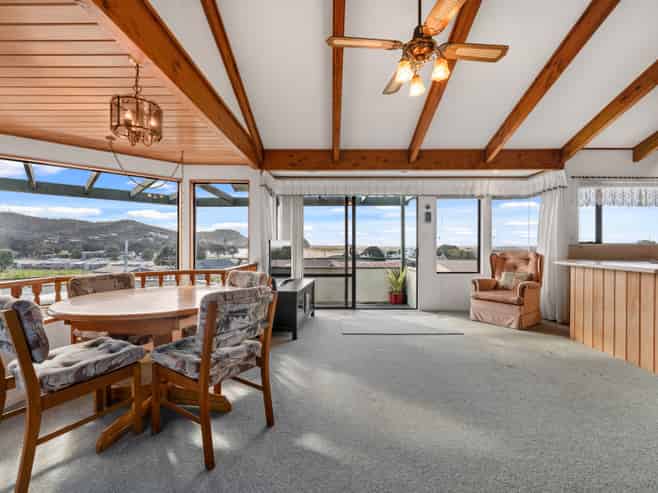 1B Alamar Crescent, Mangawhai Heads