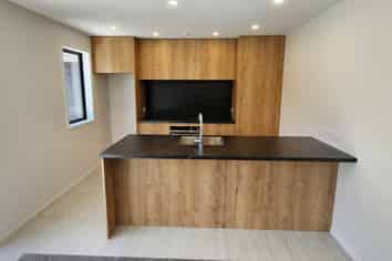 1/14 Cowling Road, Hurdon