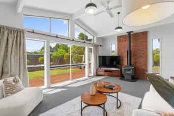 11A Wyatt Place, Avonhead