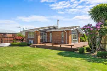 11A Wyatt Place, Avonhead