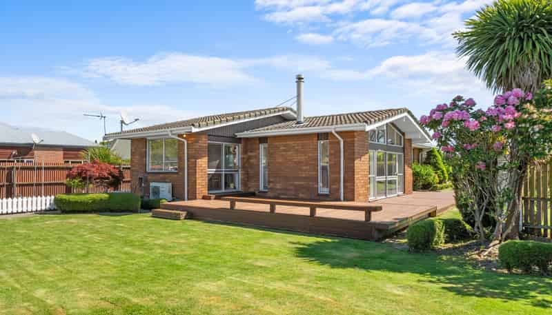 11A Wyatt Place, Avonhead