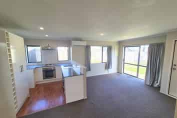 1/39 Rewarewa Road, Te Atatu Peninsula
