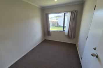 1/39 Rewarewa Road, Te Atatu Peninsula