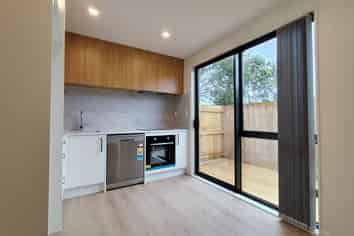 76 McLeod Road, Te Atatu South