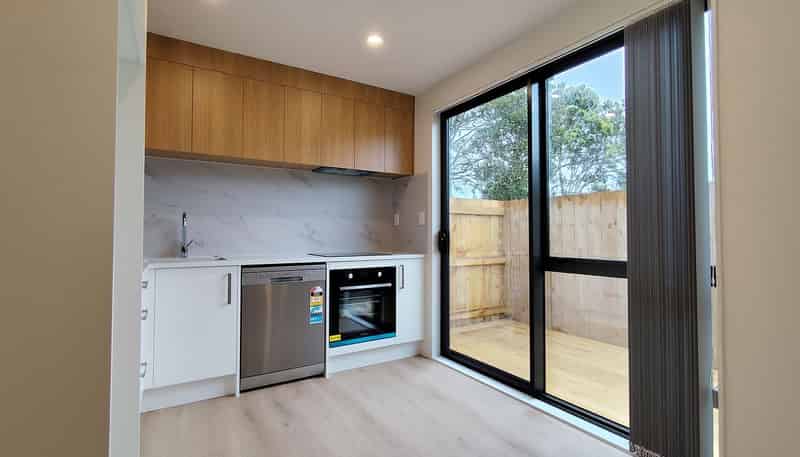 76 McLeod Road, Te Atatu South