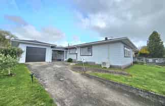 4 Poplar Grove, Whalers Gate