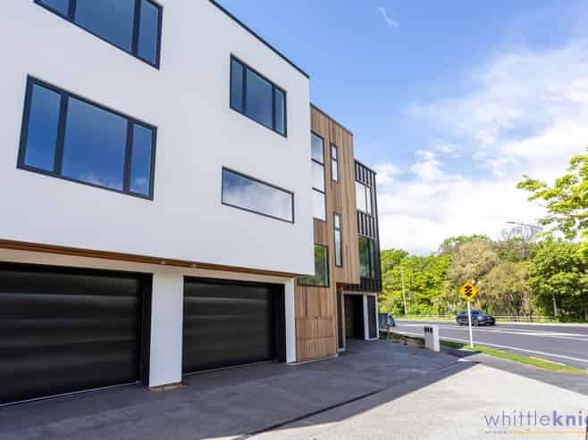 2/11 Carlton Mill Road, Merivale