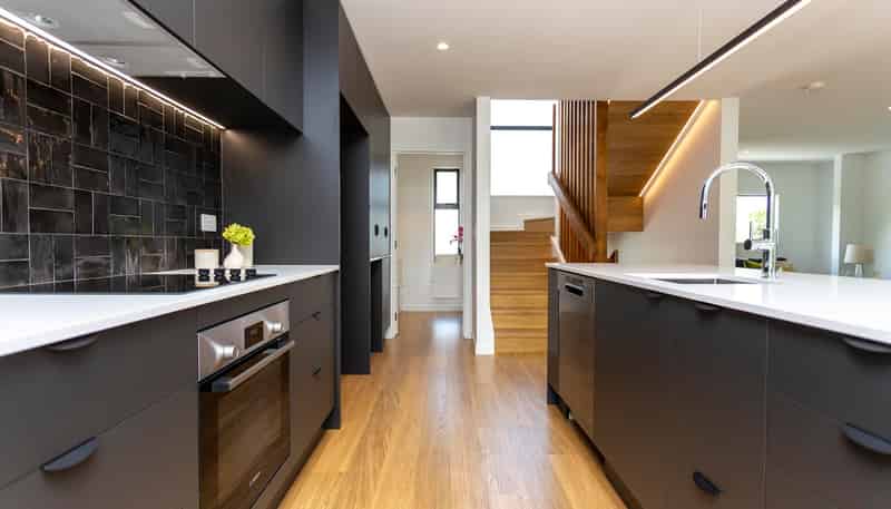 2/11 Carlton Mill Road, Merivale