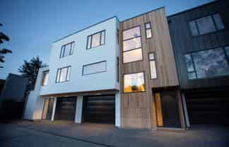 2/11 Carlton Mill Road, Merivale