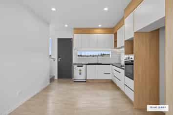 6 Longview Oak Lane, Rosehill
