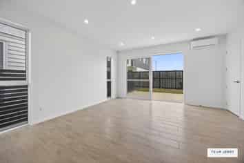 6 Longview Oak Lane, Rosehill
