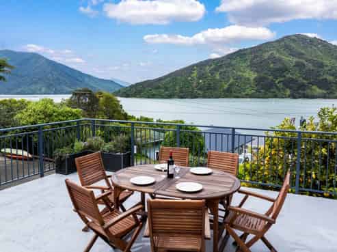 79 Moenui Bay, Havelock