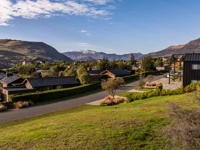 11 Rannoch Drive, Jacks Point
