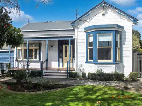 28  Bay Street, Petone