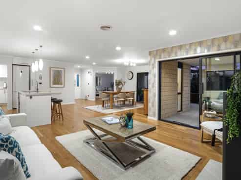 8 Phillips Drive, Oropi