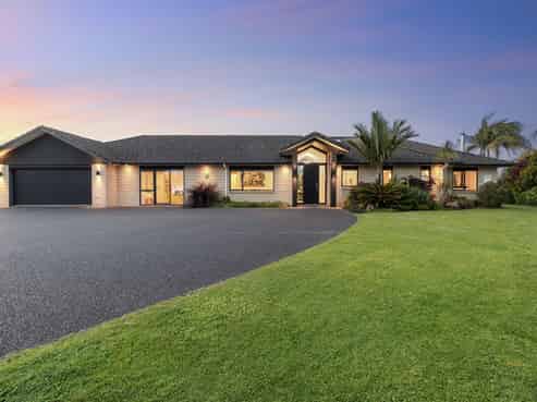 8 Phillips Drive, Oropi