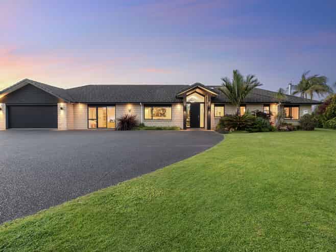 8 Phillips Drive, Oropi