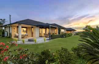 8 Phillips Drive, Oropi