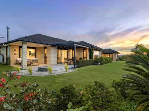 8 Phillips Drive, Oropi