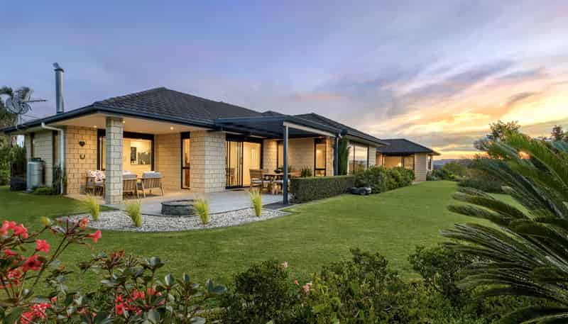 8 Phillips Drive, Oropi