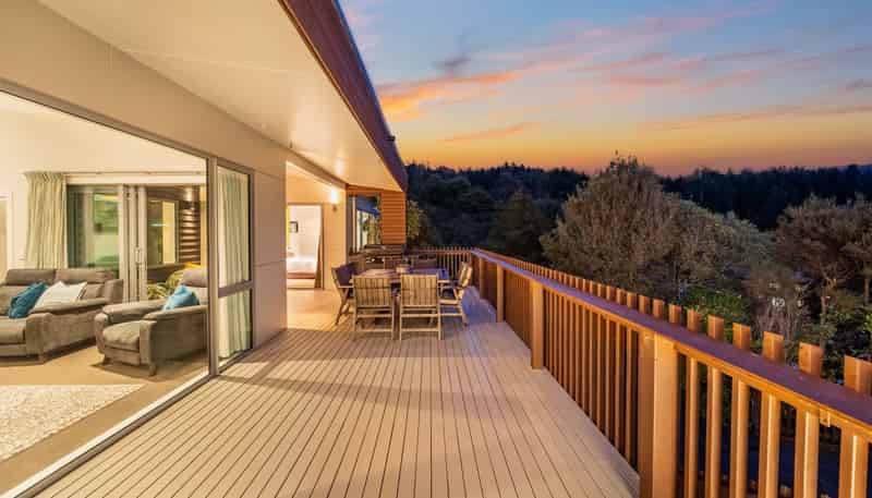 9 Sylvan Way, Silverstream