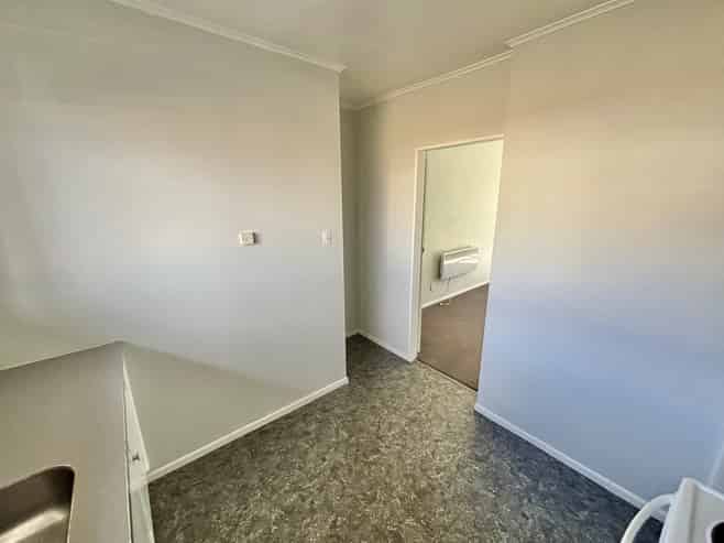 2/46 Awamutu Grove, Waiwhetu