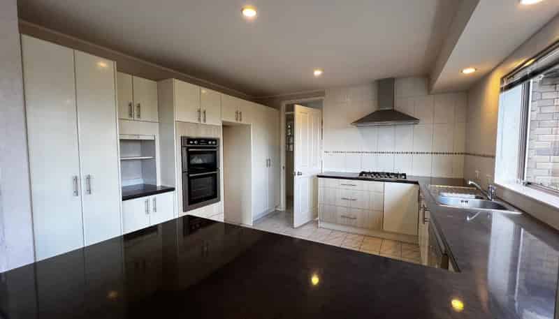 6 Sandpiper Grove, Unsworth Heights