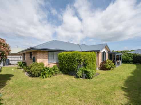 28 Allport Place, Stoke