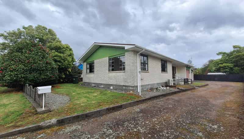 11 Chartwell, Eltham