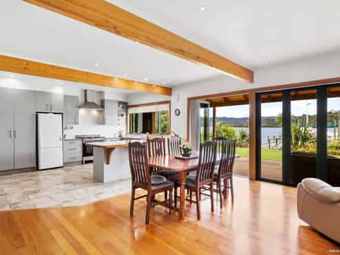 729 Waikino Road, Karetu