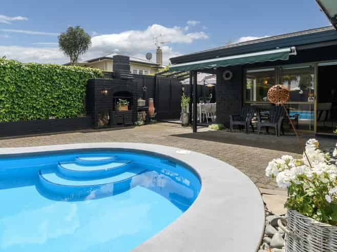 108 Fourteenth Avenue, Avenues