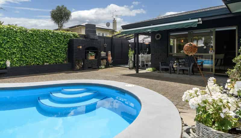 108 Fourteenth Avenue, Avenues