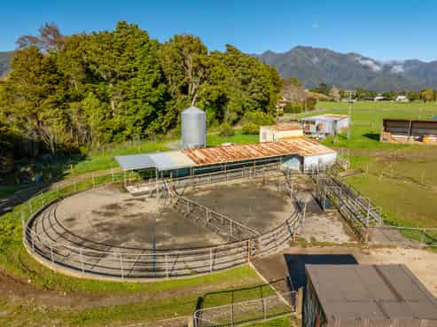 1436 Takaka Valley Highway, Takaka