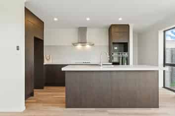 12 Keri Rua Road, Cambridge