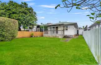 14b Doment Crescent, Orewa