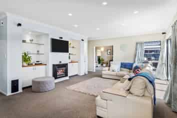 7 Oaktree Lane, Bishopdale