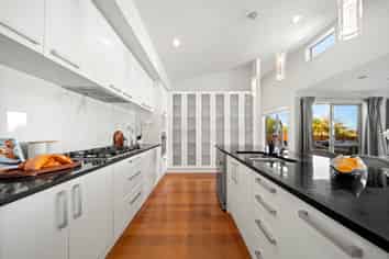 3 Remuremu Street, Long Bay