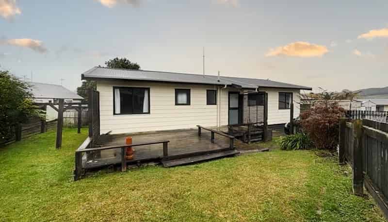 35A Ruby Place, Pukehangi