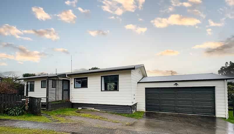 35A Ruby Place, Pukehangi