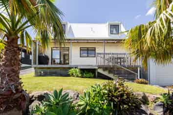 126a Ocean Beach Road, Tairua