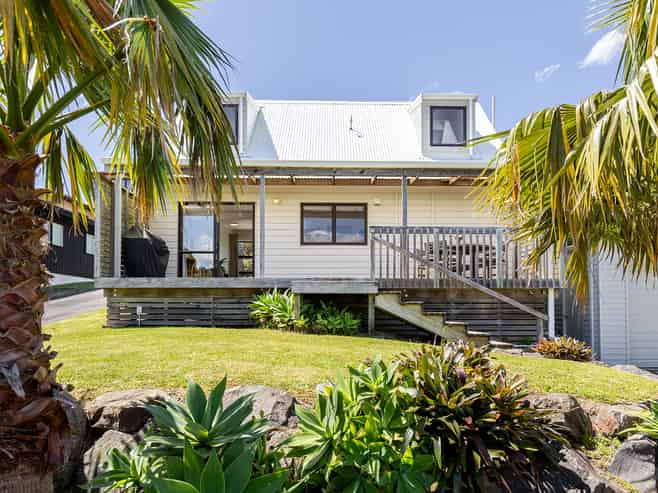 126a Ocean Beach Road, Tairua